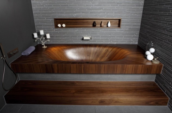 деревяна ванна з підставкою