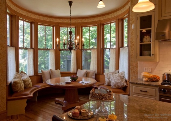 Fall In Love With These Stunningly Beautiful Window Seats