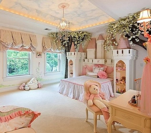 Little girl deals princess room