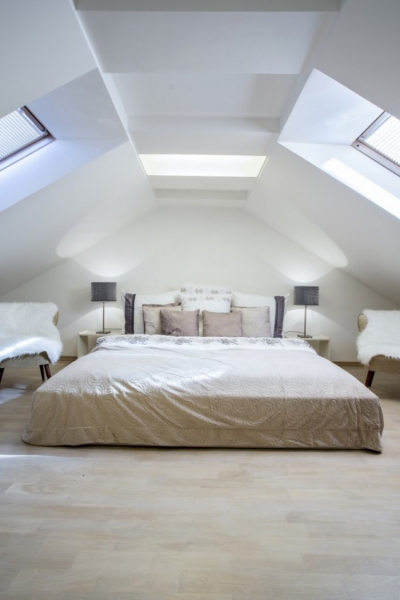 20 Cool Attic Bedroom Designs