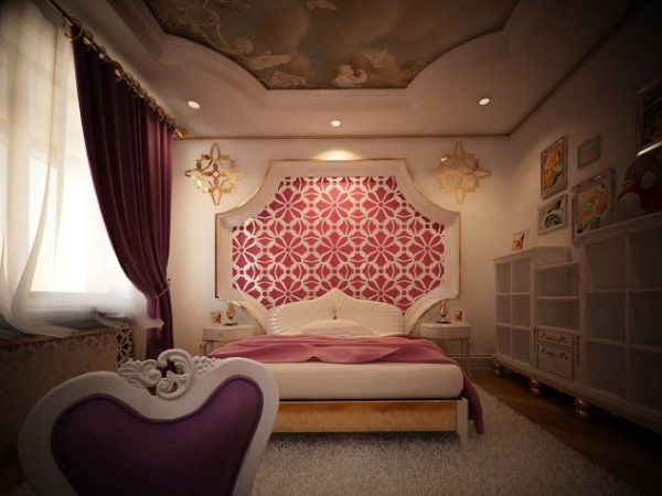 спальня в ретро стилі, над ліжком  на стелі картина з ангелами