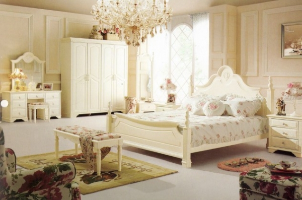 15 Exquisite French Style Bedrooms That Will Enchant You