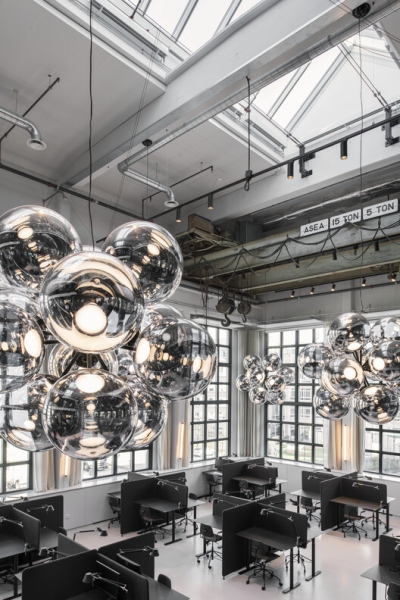 Sculptural Lighting: Blurring the Lines Between Residential, Corporate and Hospitality Design