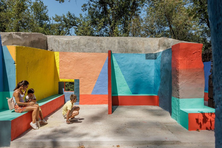 Contemporary Public Spaces: 11 Projects That Inspire New Ideas