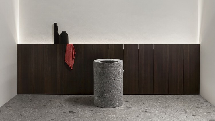 Bathrooms Made of Modular Components: Minimalist Aesthetics and Functionality