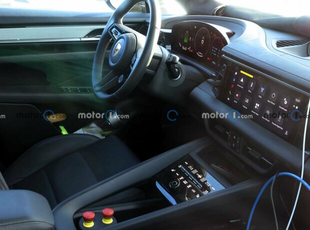 Porsche Macan EV (2024) spy shots of the interior zoom
