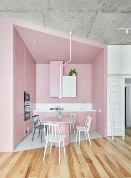 Making it Pop: 24 Residential Interiors that Embrace Color Blocking