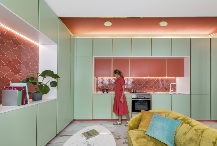 Making it Pop: 24 Residential Interiors that Embrace Color Blocking