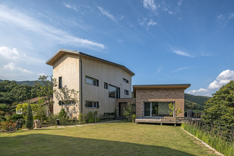 The Meteoric Rise of Cross-Laminated Timber Construction: 50 Projects that Use Engineered-Wood Architecture